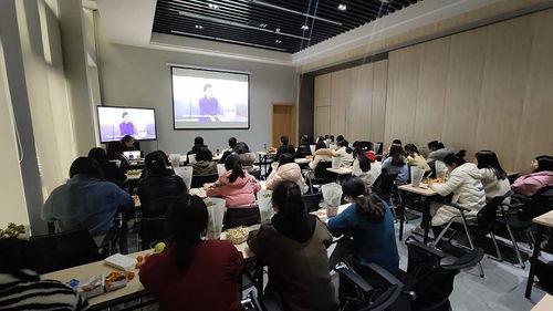 毛片基地国产在线,国产在线影视产业的灰色地带 第2张 毛片基地国产在线,国产在线影视产业的灰色地带 第2张